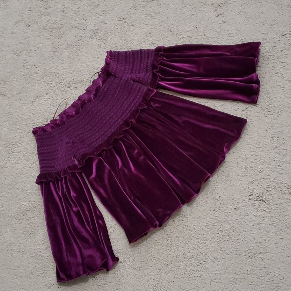 Off shoulder velvet top